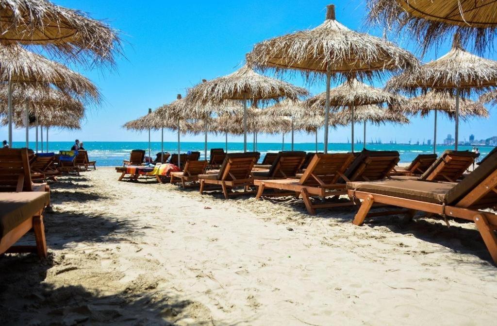 Luxurious Dreamy Seaside Apartment Durrës Kültér fotó